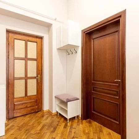 Апартаменти В Центрі Міста Ivano-Frankivsk Eksteriør billede