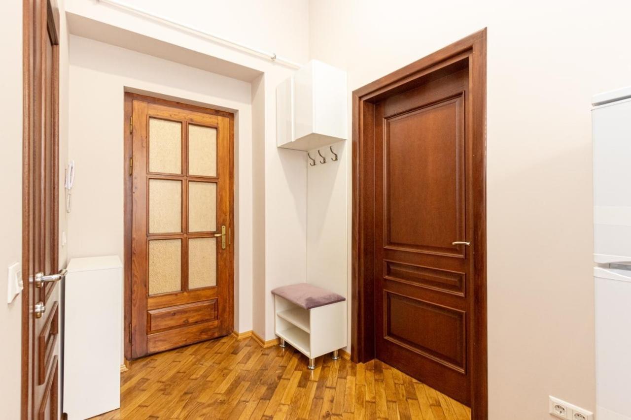 Апартаменти В Центрі Міста Ivano-Frankivsk Eksteriør billede