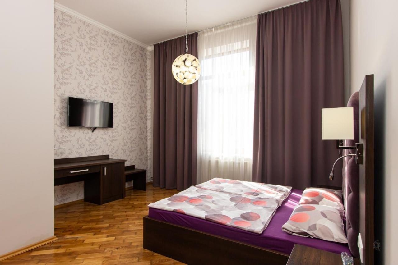 Апартаменти В Центрі Міста Ivano-Frankivsk Eksteriør billede